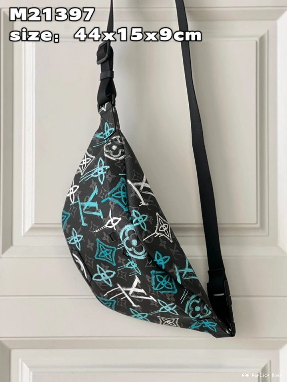 Aaa replica ru VUITTON BUMBAG DISCOVERY LOUIS 0801